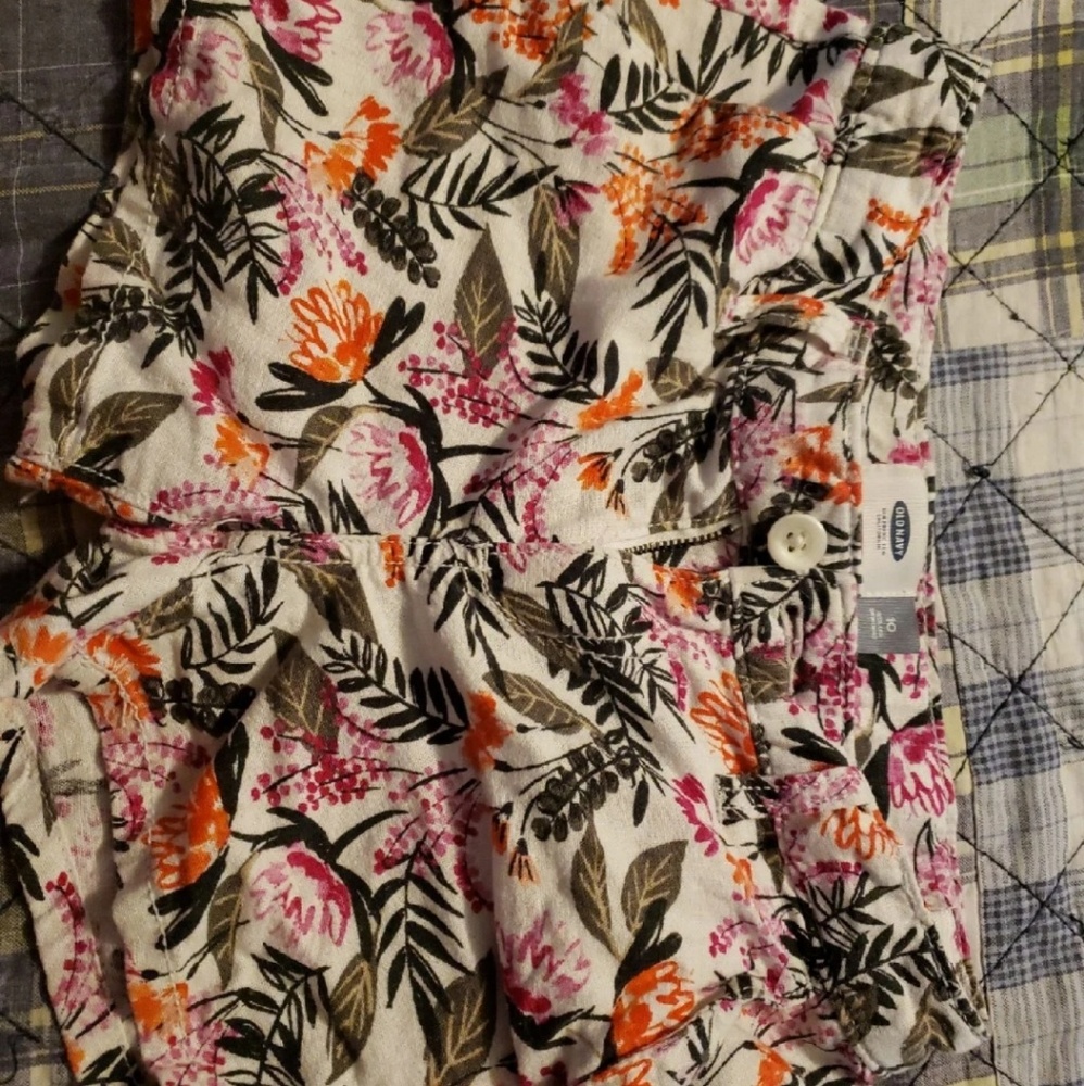 Old Navy shorts